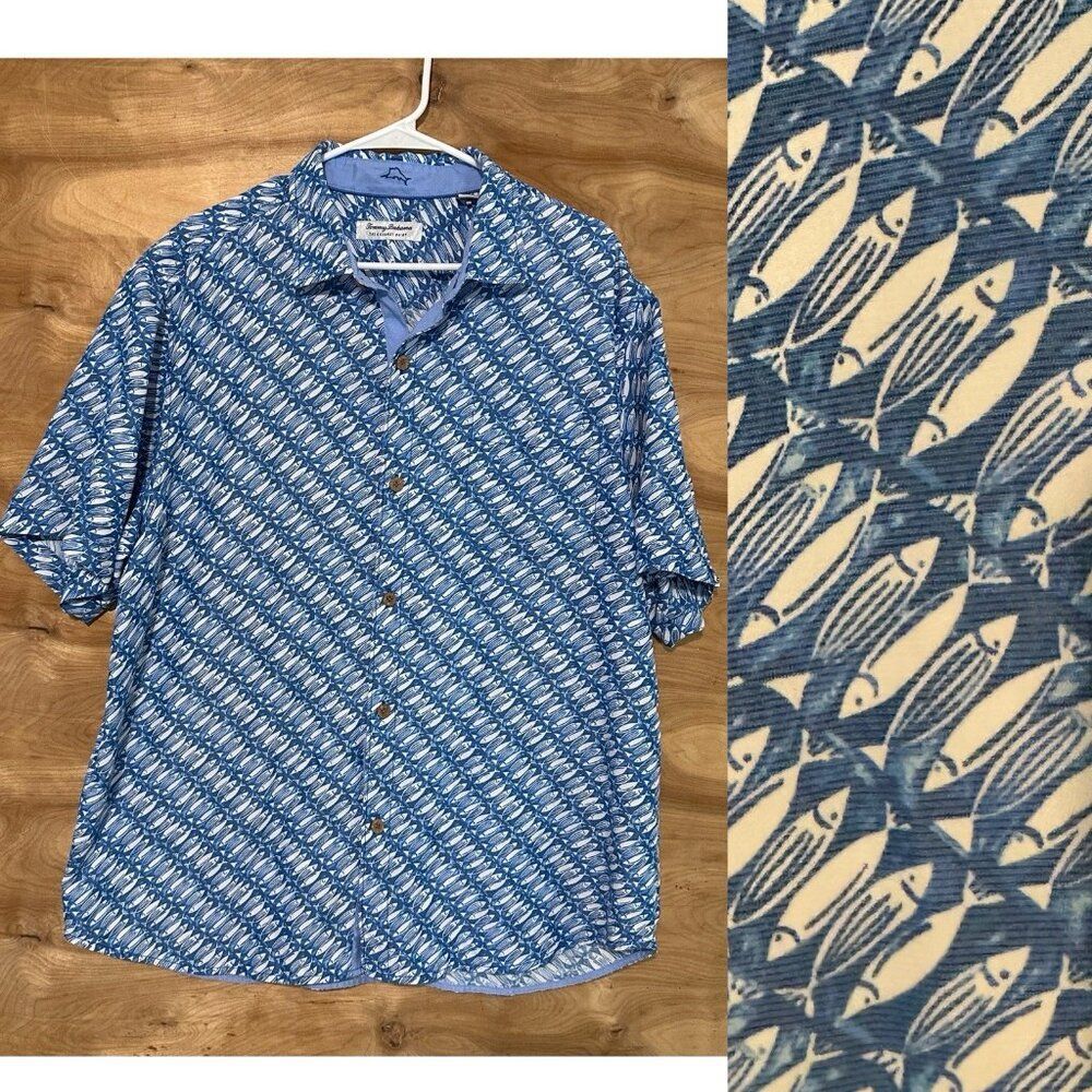 TOMMY BAHAMA Shirt Mens XL Coconut Point Reel It In Fish Hawaiian Button Up Blue